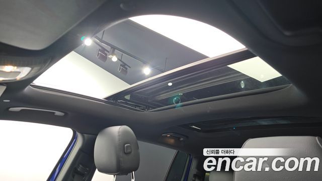 Mercedes-Benz GLB-Class 2020 — photo 25