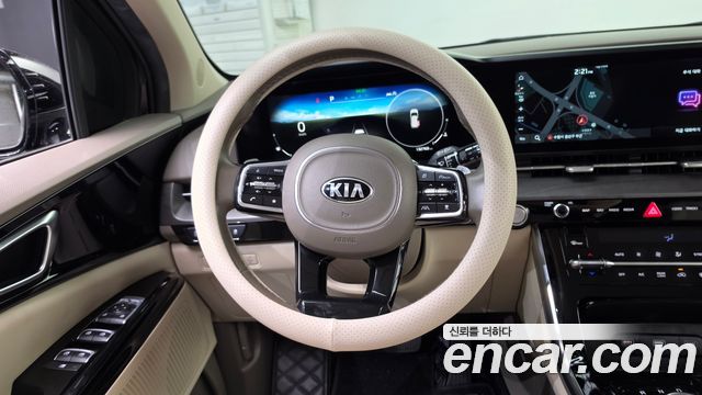 Kia Canival 2021 — photo 19