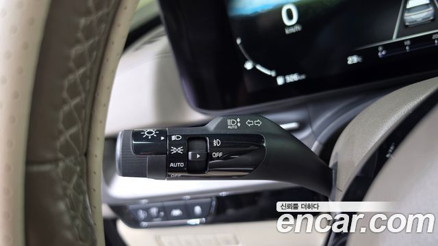 Kia Canival 2021 — photo 24