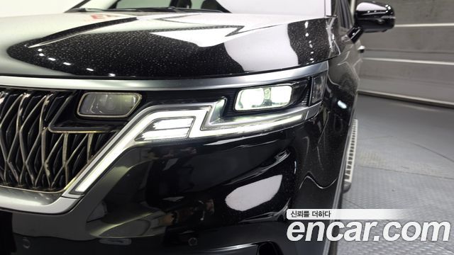 Kia Canival 2021 — photo 8