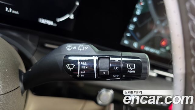 Kia Canival 2021 — photo 28