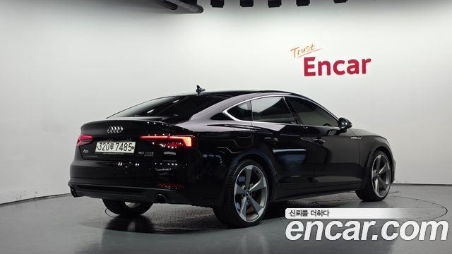 Audi A5 2019 — photo 2