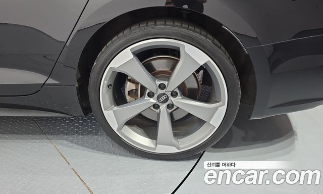 Audi A5 2019 — photo 7