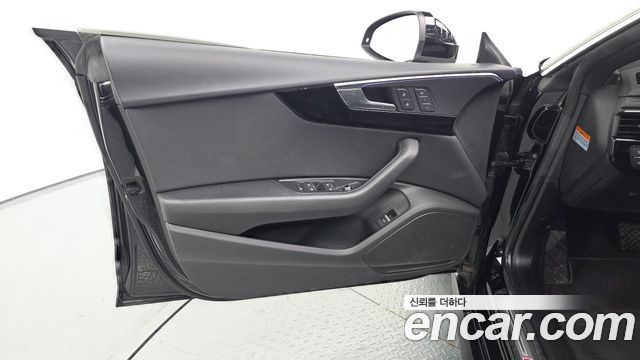 Audi A5 2019 — photo 14