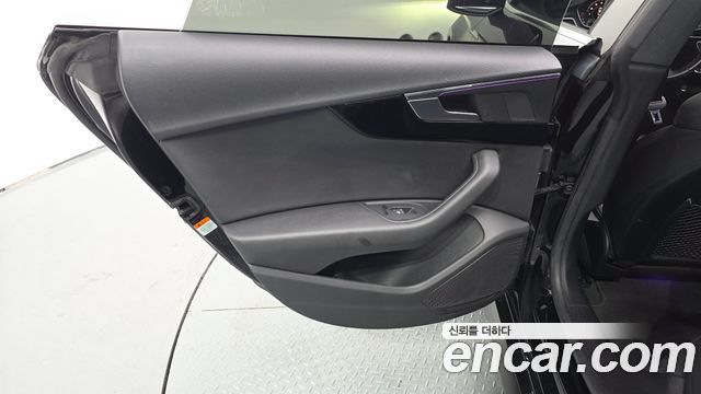 Audi A5 2019 — photo 15