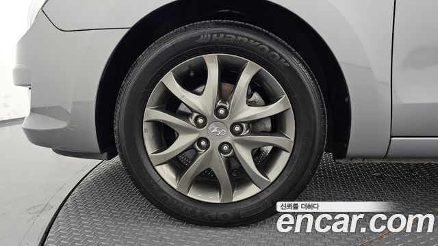 Hyundai i30 2011 — photo 5