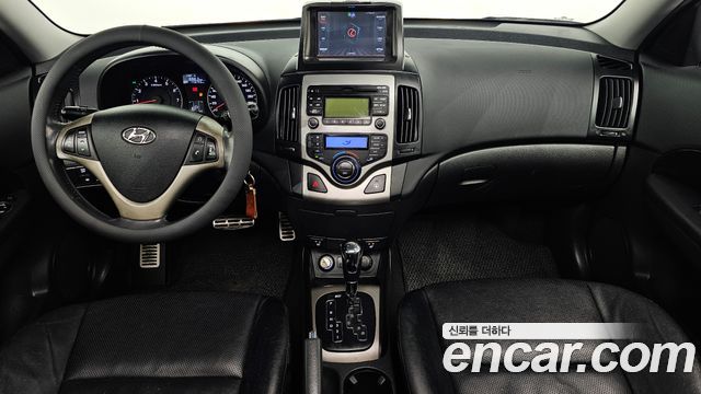 Hyundai i30 2011 — photo 10