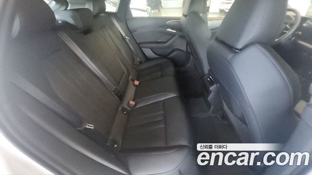 Audi A6 e-Tron 2025 — photo 10