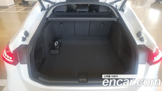 Audi A6 e-Tron 2025 — photo 11