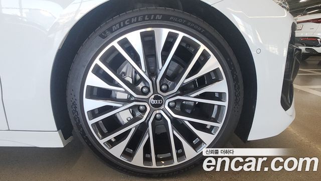 Audi A6 e-Tron 2025 — photo 14