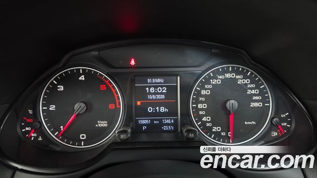 Audi Q5 2011 — photo 8