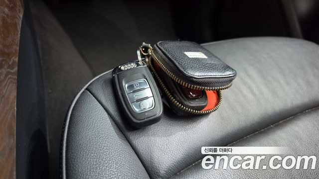 Audi Q5 2011 — photo 18
