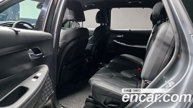 Hyundai Santafe 2021 — photo 18