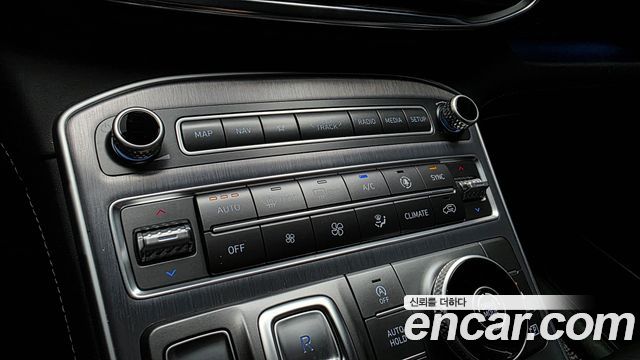 Hyundai Santafe 2021 — photo 23