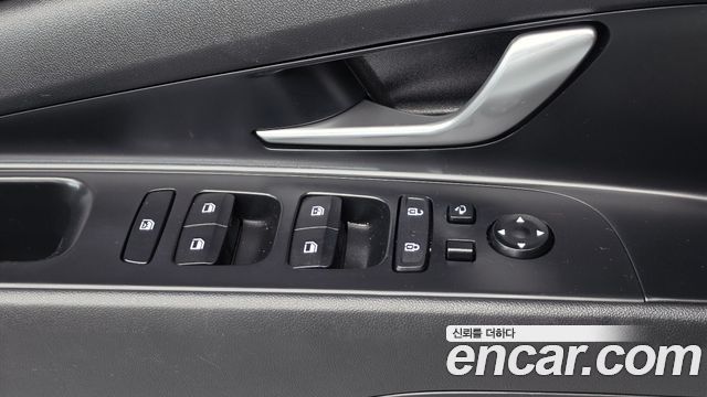 Hyundai AVANTE 2021 — photo 18