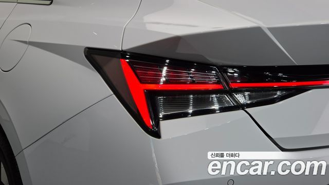Hyundai AVANTE 2021 — photo 9