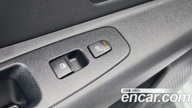Hyundai AVANTE 2021 — photo 32