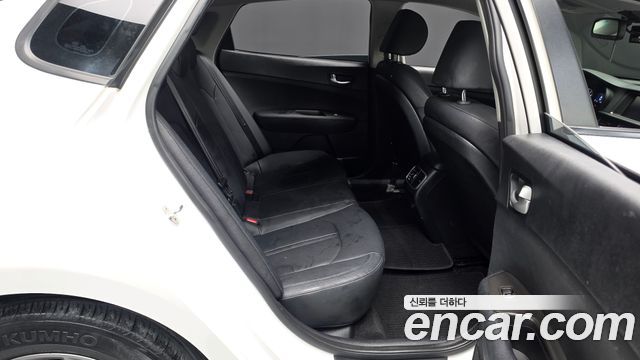 Kia K5 2020 — photo 17