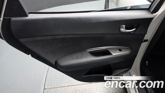 Kia K5 2020 — photo 15