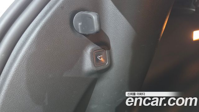 Jeep Compass 2022 — photo 23