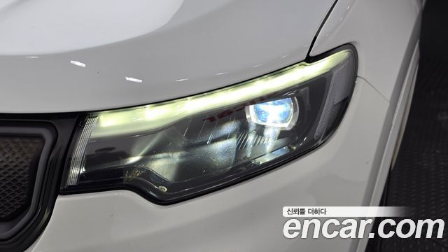 Jeep Compass 2022 — photo 8