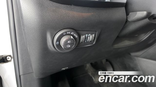 Jeep Compass 2022 — photo 27
