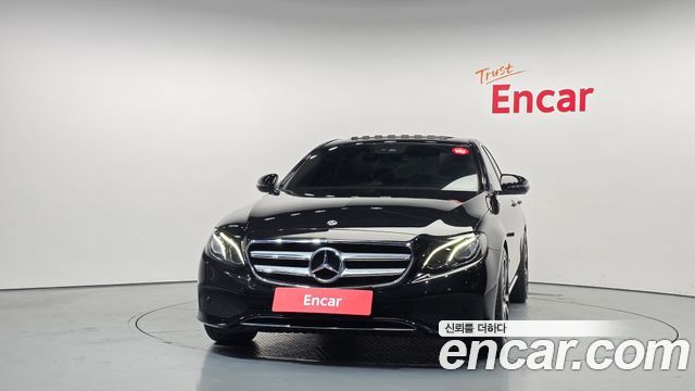 Mercedes-Benz E-Class 2018 — photo 3
