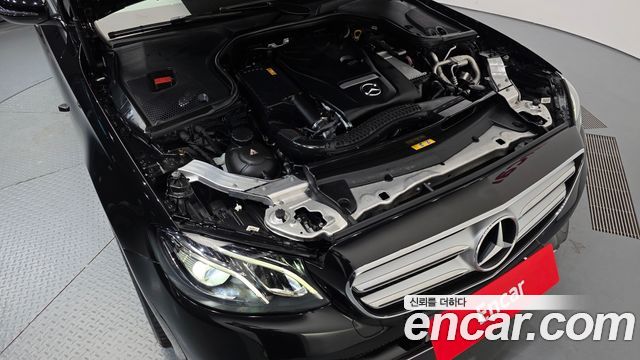 Mercedes-Benz E-Class 2018 — photo 6