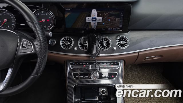 Mercedes-Benz E-Class 2018 — photo 15
