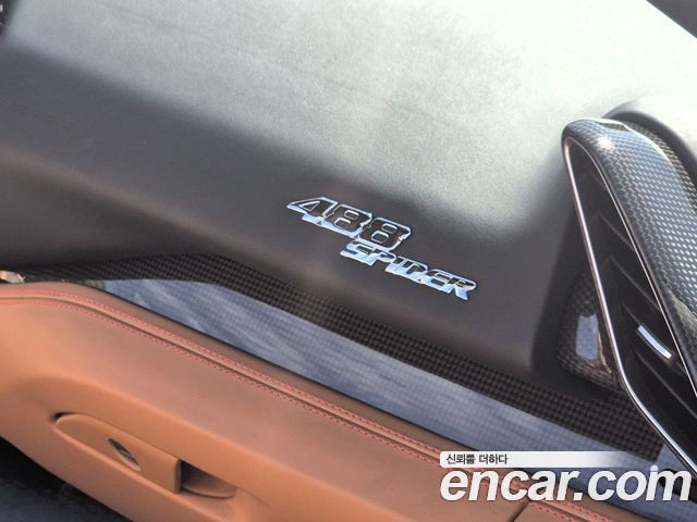 Ferrari 488 2019 — photo 12