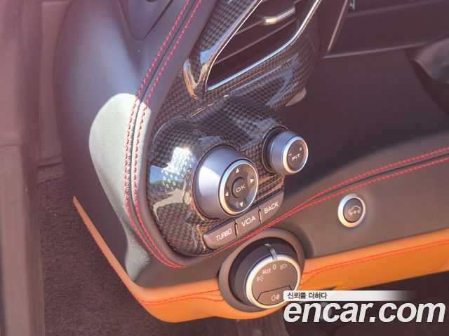 Ferrari 488 2019 — photo 13