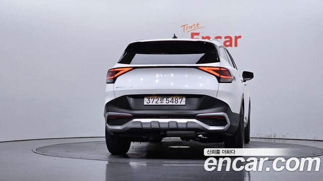 Kia Sportage 2022 — photo 4