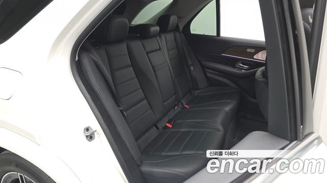 Mercedes-Benz GLE-Class 2021 — photo 18