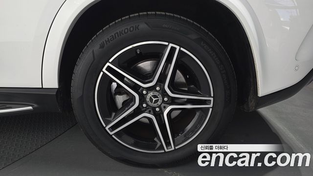 Mercedes-Benz GLE-Class 2021 — photo 7