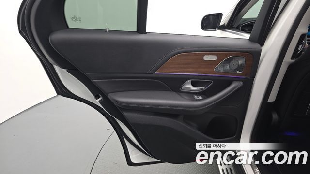 Mercedes-Benz GLE-Class 2021 — photo 15