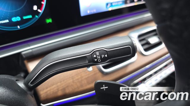 Mercedes-Benz GLE-Class 2021 — photo 27