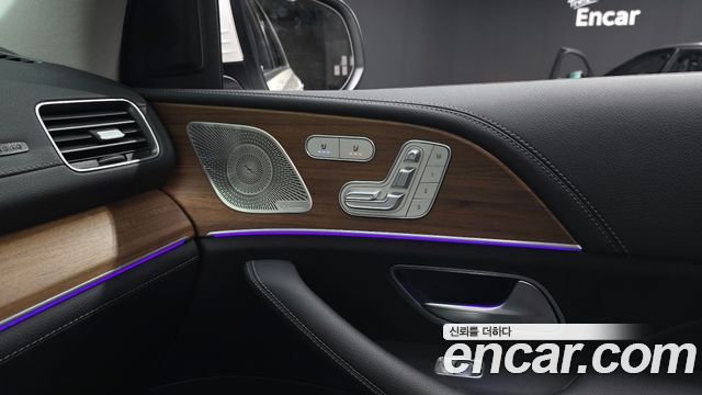 Mercedes-Benz GLE-Class 2021 — photo 29