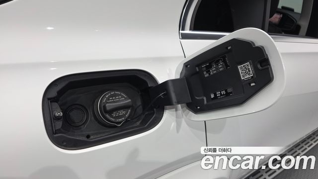 Mercedes-Benz GLE-Class 2021 — photo 30