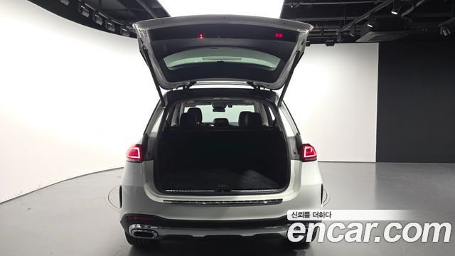 Mercedes-Benz GLE-Class 2021 — photo 34