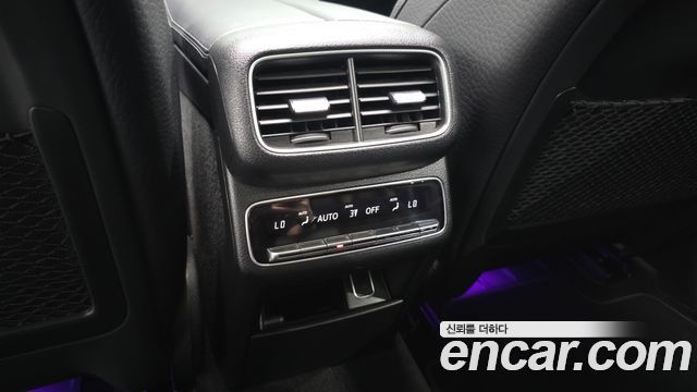 Mercedes-Benz GLE-Class 2021 — photo 36