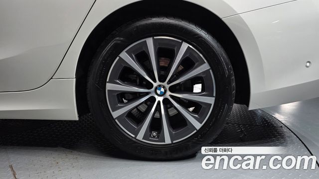 BMW 3-Series 2024 — photo 7