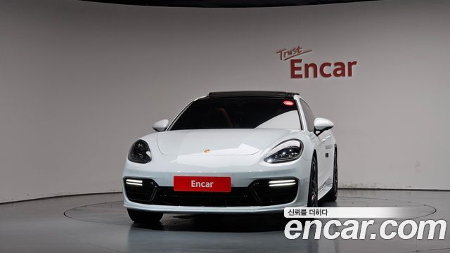 Porsche Panamera 2020 — photo 3