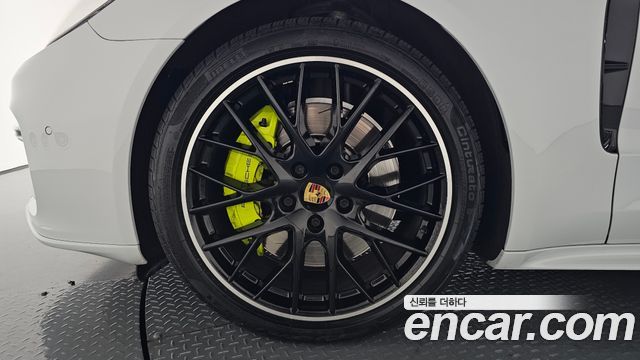 Porsche Panamera 2020 — photo 5