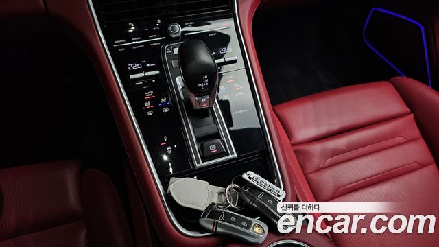 Porsche Panamera 2020 — photo 12