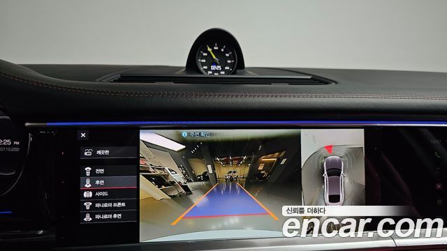 Porsche Panamera 2020 — photo 21