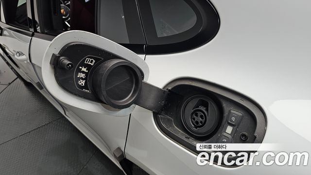 Porsche Panamera 2020 — photo 24