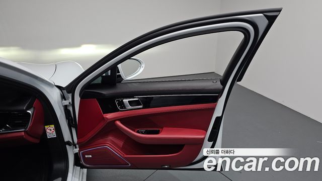 Porsche Panamera 2020 — photo 14