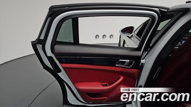 Porsche Panamera 2020 — photo 15