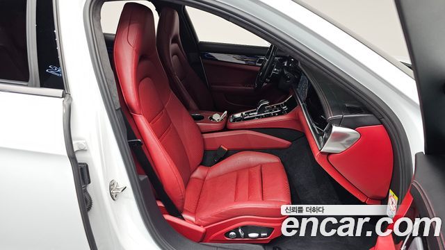 Porsche Panamera 2020 — photo 16