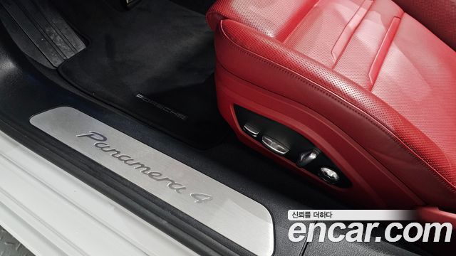 Porsche Panamera 2020 — photo 41